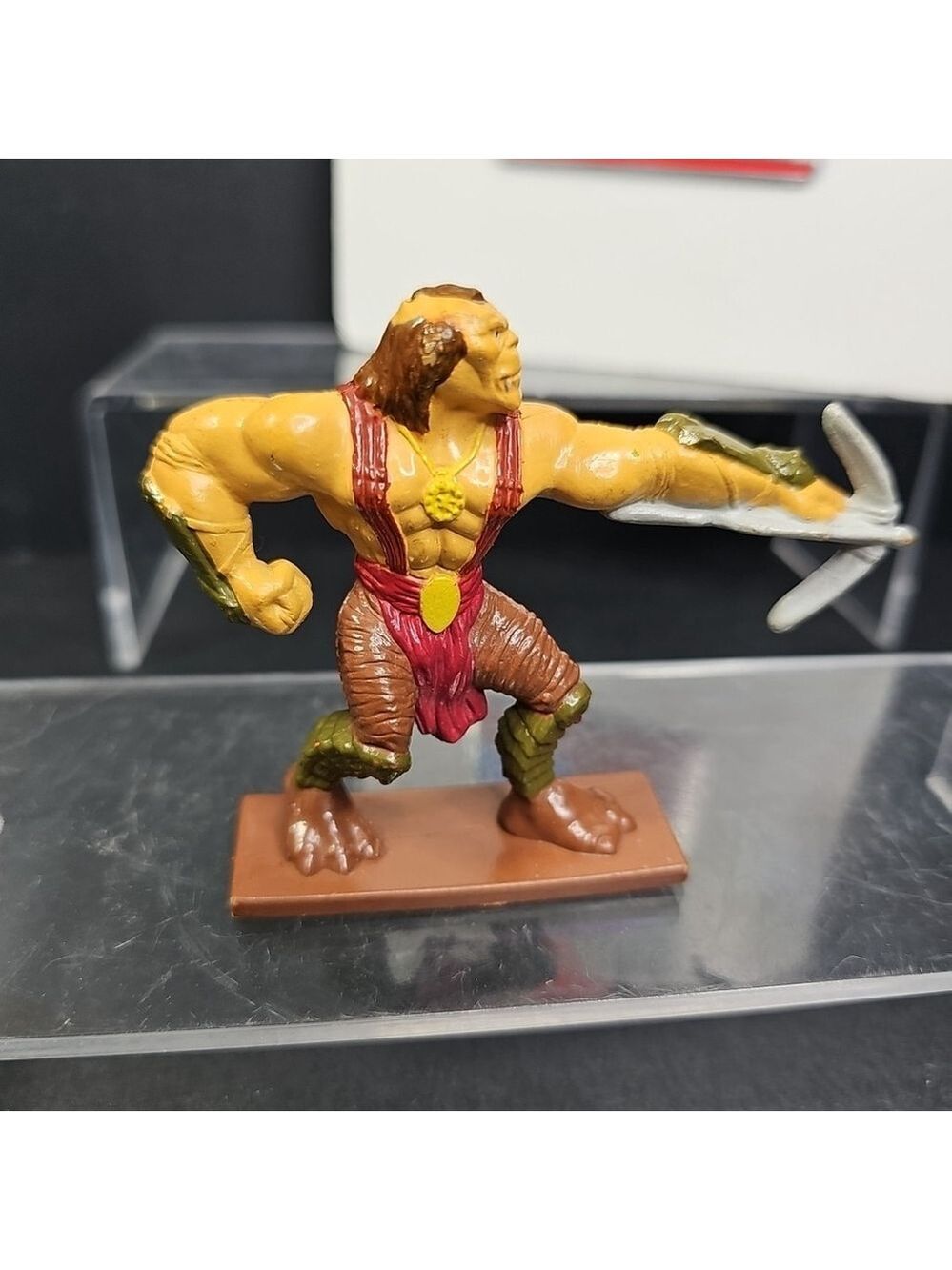 Small Soldiers Gorgonite crossbow action figure. DreamWorks and Amblin 1998